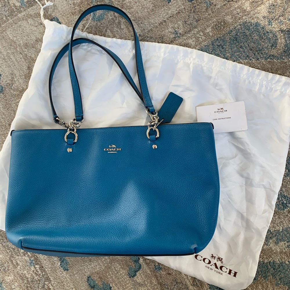 Coach shoulder bag